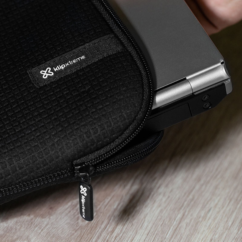 KlipX Texturized Laptop Sleeve KNS-310B 